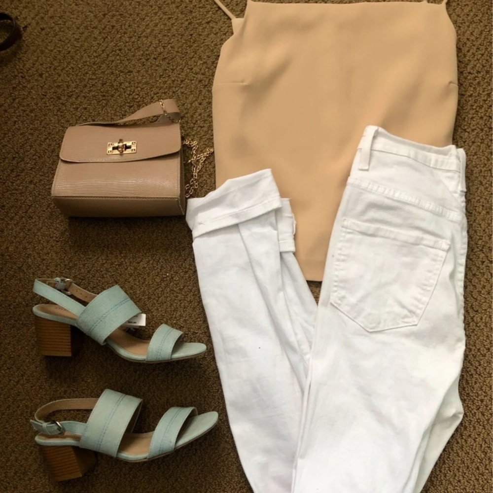 Block heel sandals